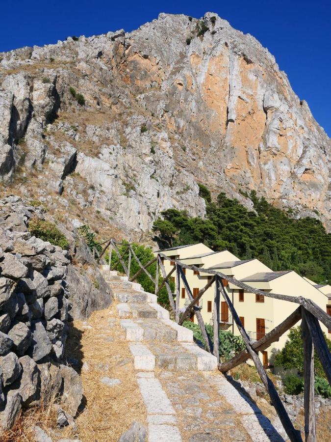 La Casa Di Emanuela Hotell Caltavuturo Exteriör bild